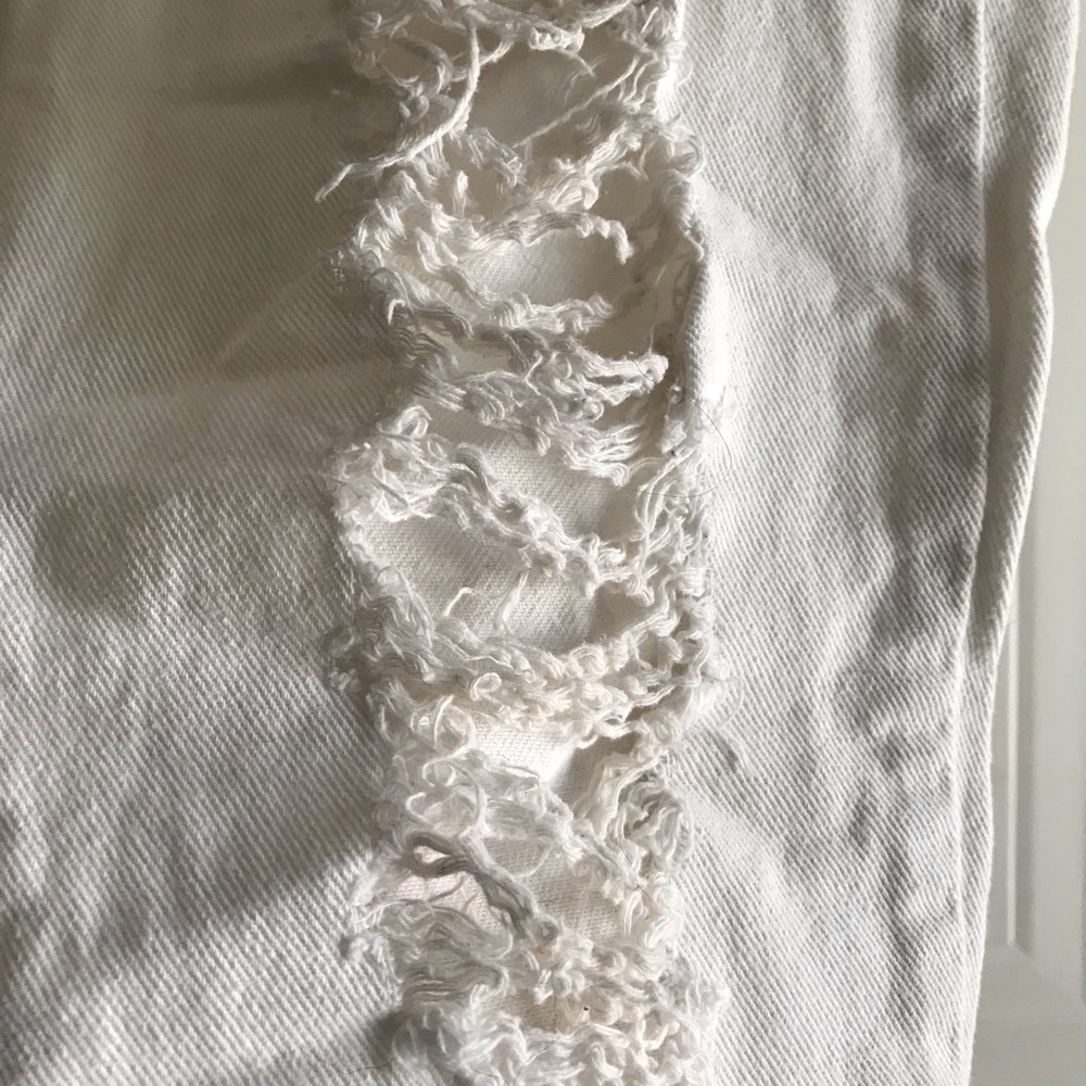 WHITE RIPPED JEANS - Picture 3 of 6